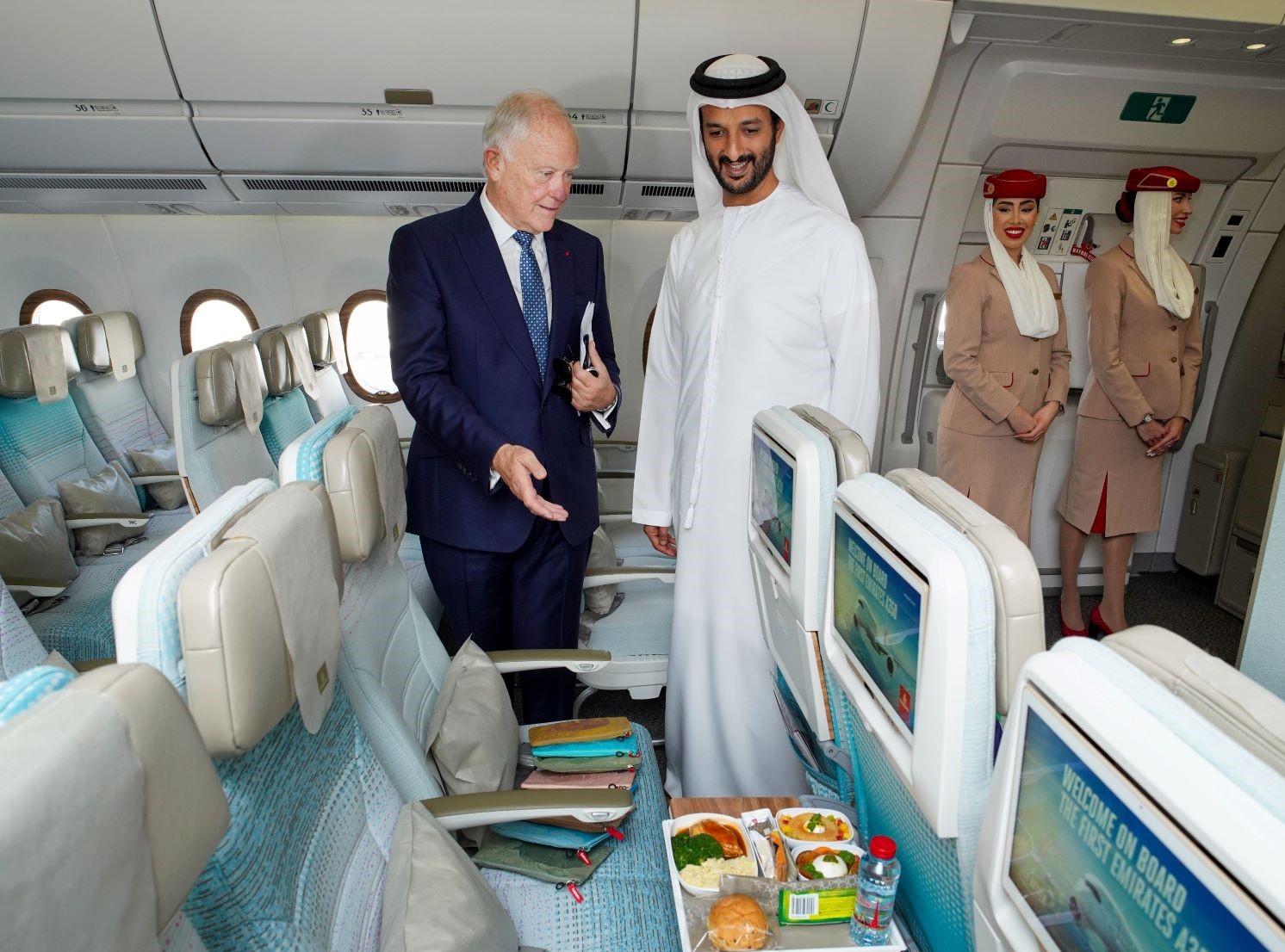 Emirates dévoile Airbus A350