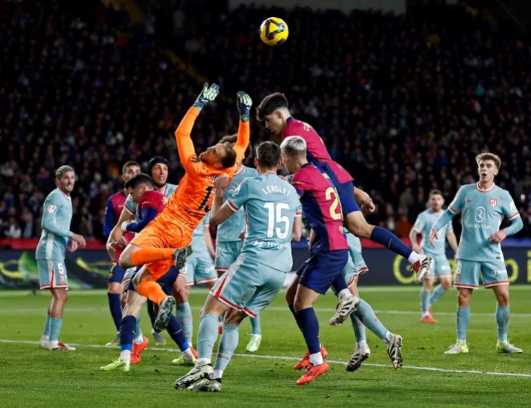 مباراة برشلونة وأتلتيكو مدريد