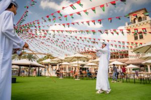 بينما تحتفل دولة الإمارات العربية المتحدة بفخر بذكرى اليوم الوطني الـ54 – عيد الإتحاد، تنبض دبي بالحياة عبر فعاليات تجمع بين الثقافة والمذاق والترفيه